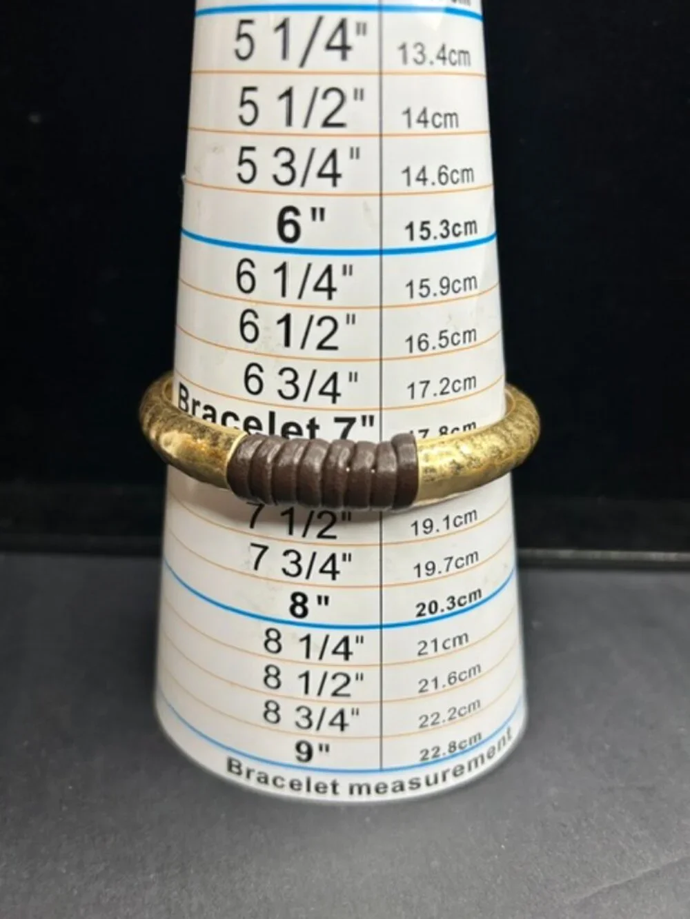 Gold Tone Hammered Cuff Bracelet Brown Faux Leather 7
